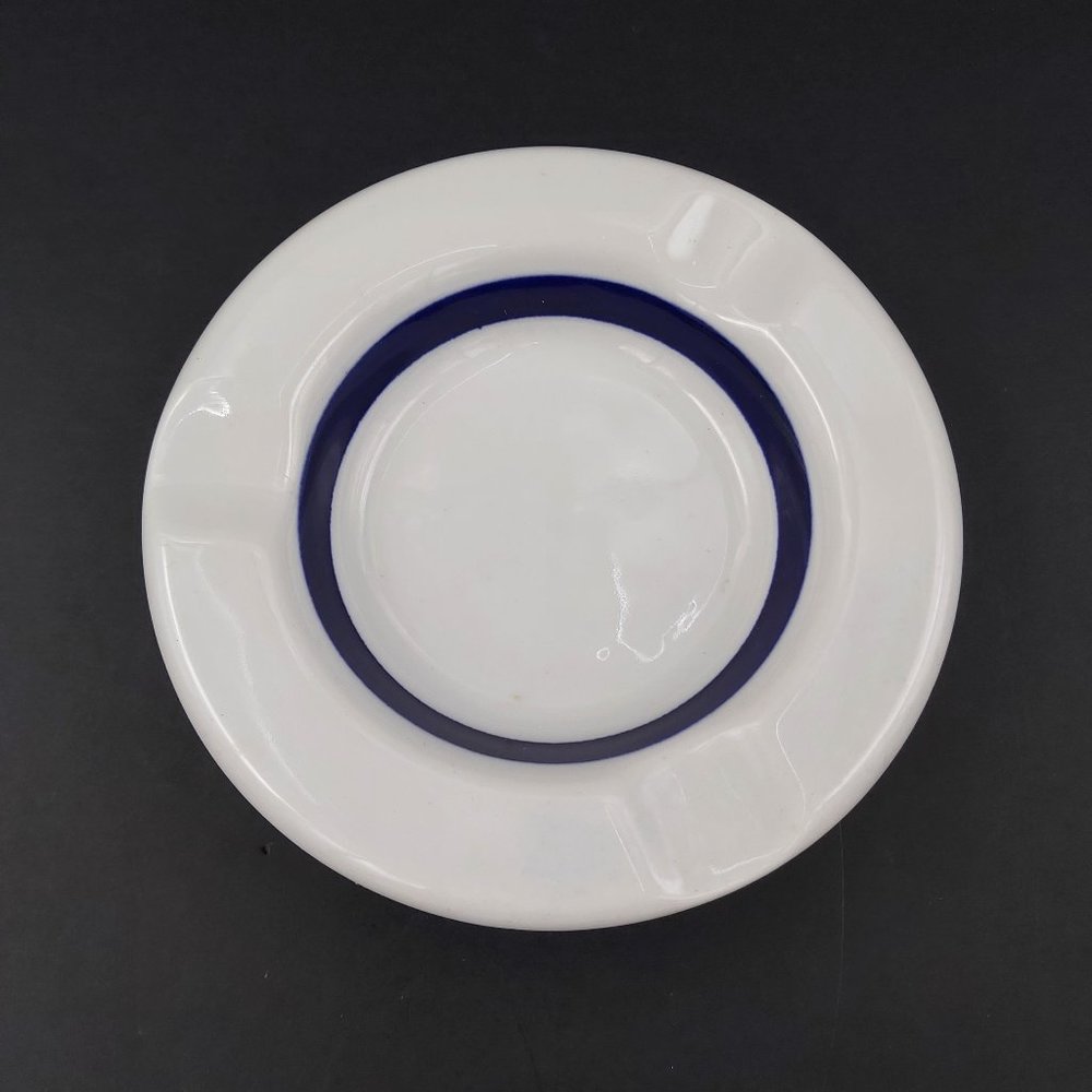 Sterling Vitrified China East Liverpool Ohio USA L-9 White Blue Ashtray 4.5 x 1